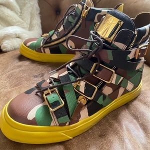 Giuseppe Men’s Shoes- Camo